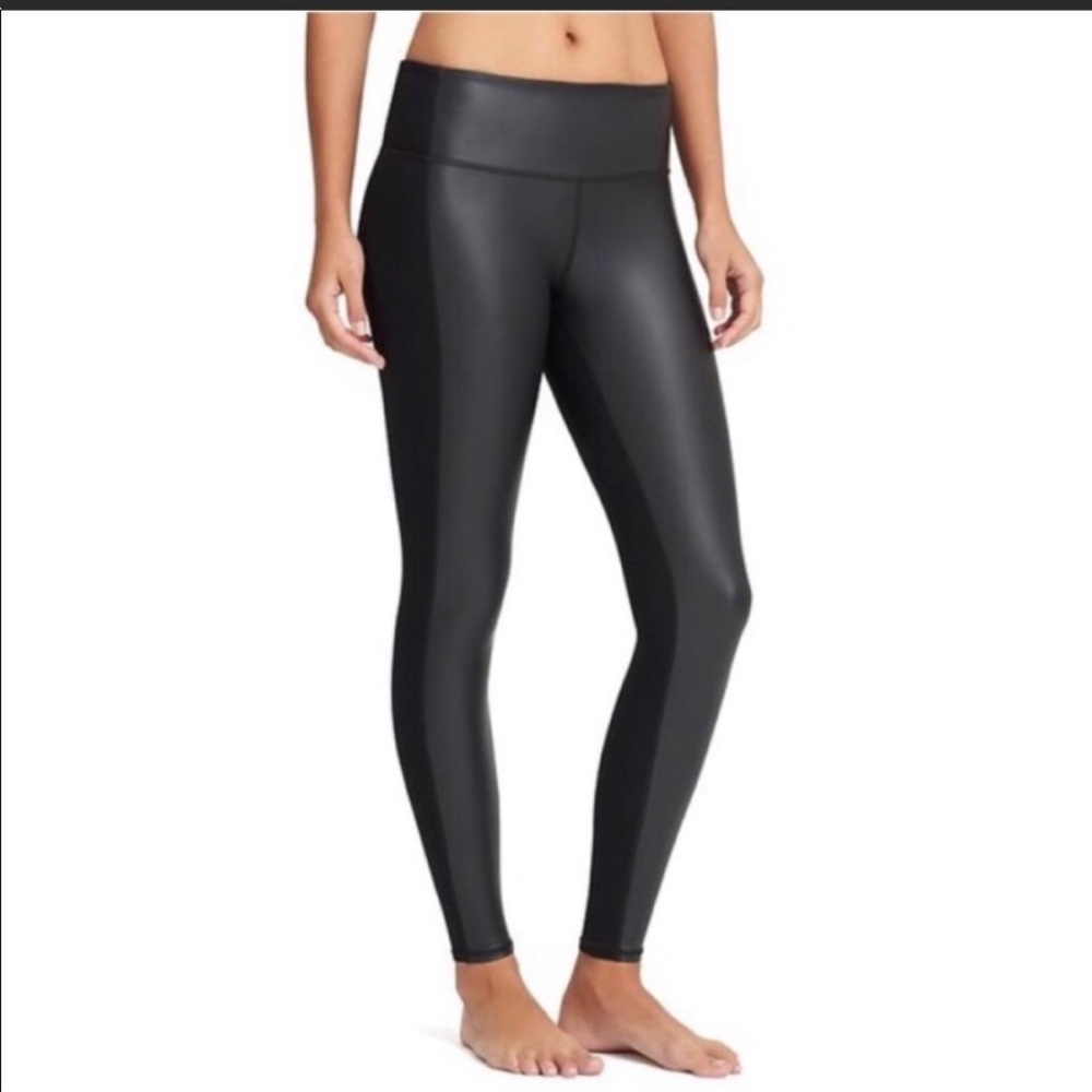 💯 SOLD 💯 Delancey Shine Athleta Tight Petite